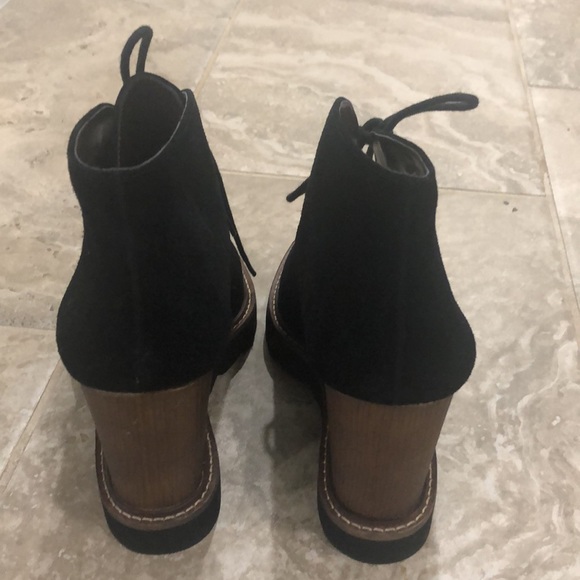 BCBG GENERATION NARISKA BOOTIES --SIZE 9-- COLOR BLACK - Picture 5 of 11